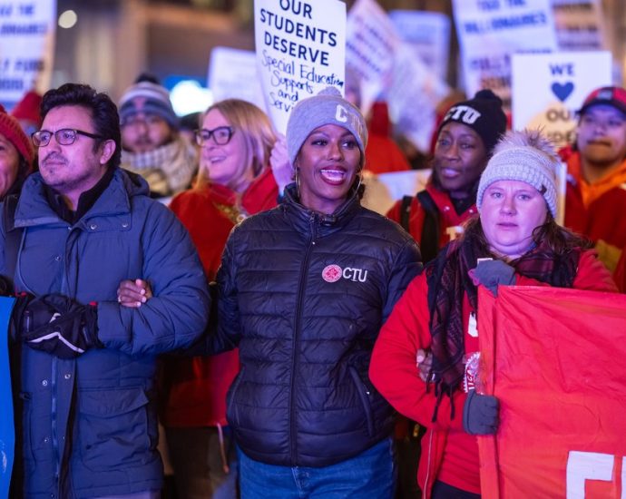 ‘doge-already-happened-in-chicago’:-stacy-davis-gates-on-how-to-resist-through-coalition-building