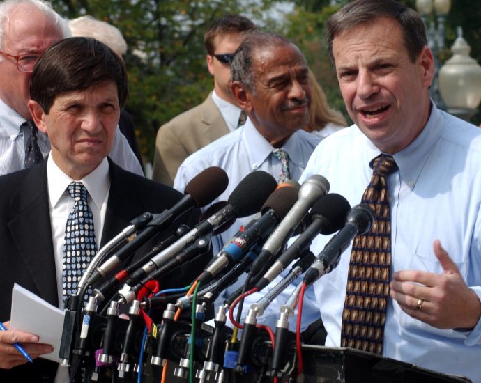Former Rep. Bob Filner, fiery House liberal, dies at 82