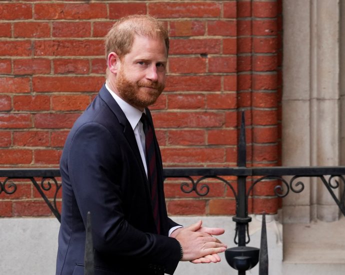 prince-harry-says-he-wants-to-reconcile-but-king-charles-won’t-speak-to-him