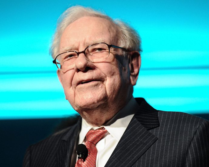 warren-buffett-to-ask-board-to-make-greg-abel-ceo-of-berkshire-hathaway-at-year-end