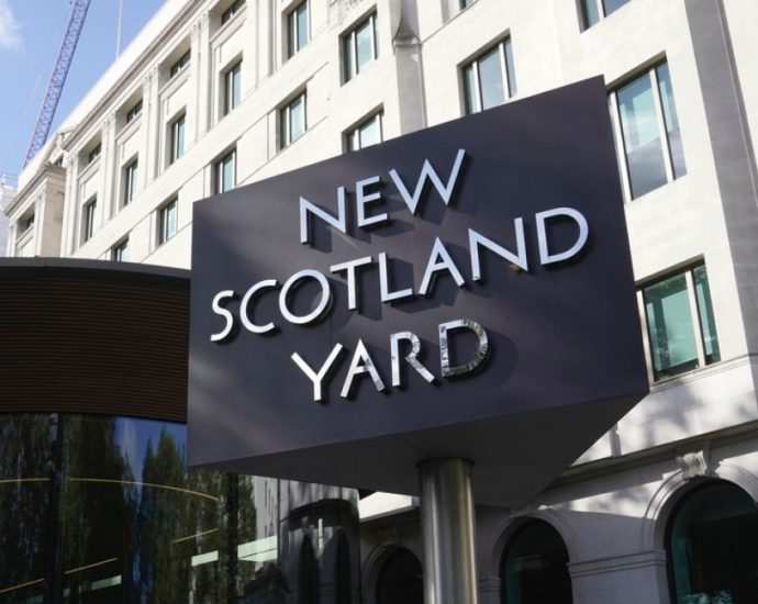 uk-police-arrest-seven-iranians-over-alleged-threats-to-national-security
