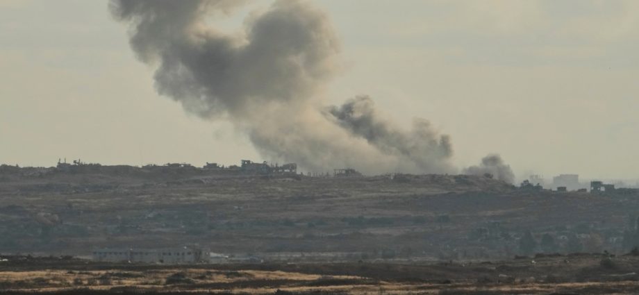 israel-calling-up-tens-of-thousands-of-reservists-to-expand-war-on-gaza