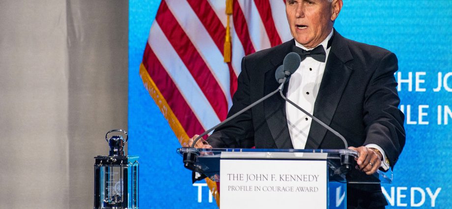 mike-pence-receives-jfk-profile-in-courage-award-for-jan.-6-actions