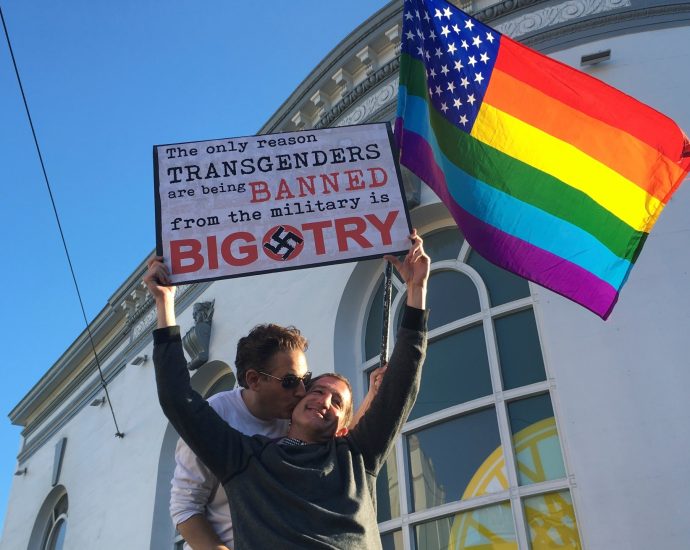 us-supreme-court-allows-ban-on-transgender-troops-to-take-effect
