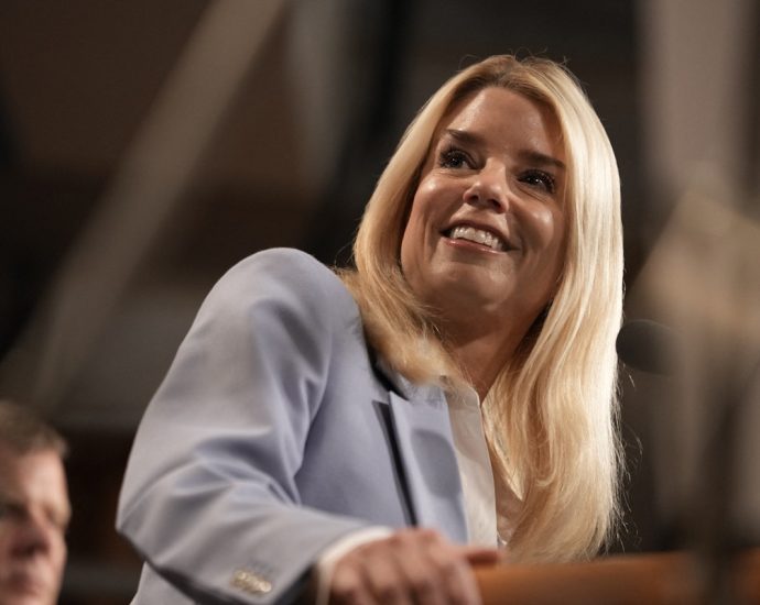 pam-bondi-hops-on-board-the-traitor’s-alcatraz-delusion-train