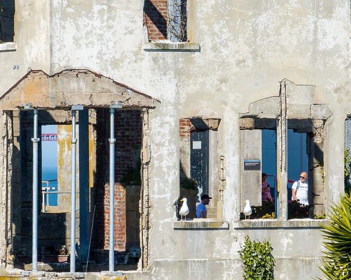 tourists-roam-alcatraz-ruins-as-the-traitor-floats-prison-comeback
