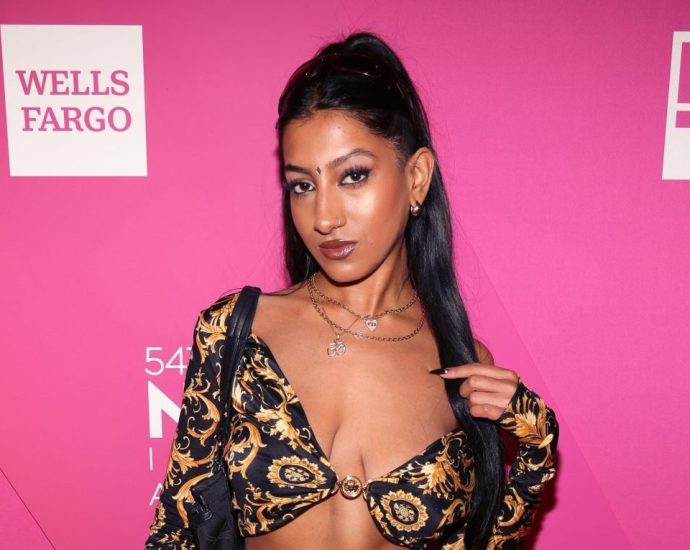 lgbtq+-night-market-returns-to-los-angeles,-honoring-katseye’s-lara-raj