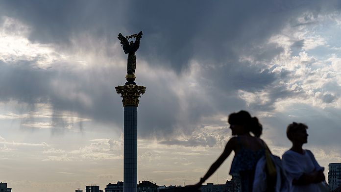 zelenskyy-addresses-ukrainians-in-kyiv-as-moscow-airspace-remains-blocked