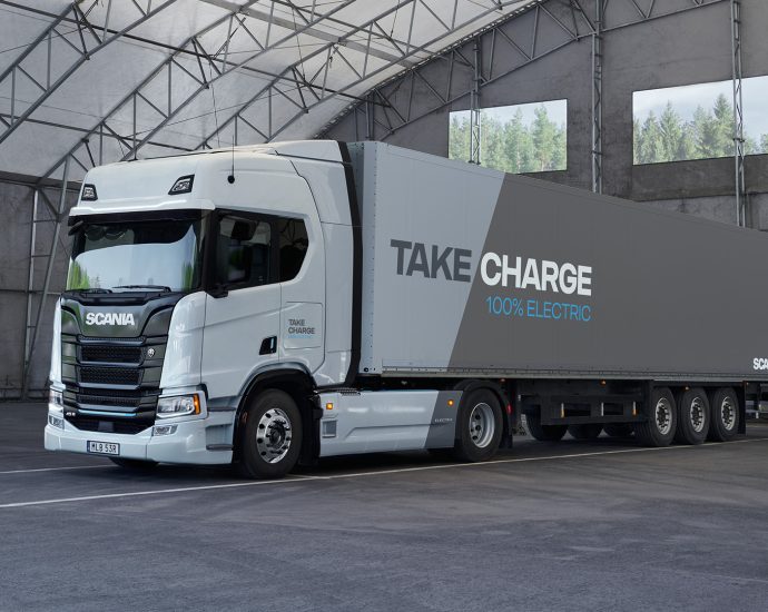 Semi Fleet Managers just got a new EV option with Scania G-Series EV Trucks offering 500kW from a 624kW battery