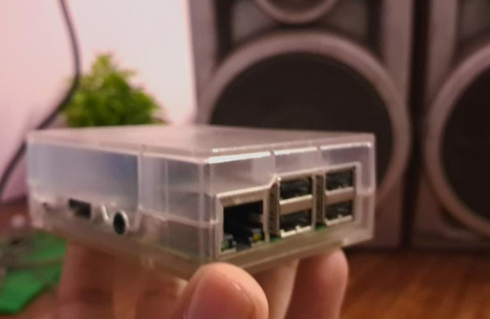 how-i-turned-my-old-hi-fi-speakers-into-bluetooth-ones-with-raspberry-pi