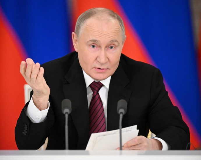 putin-proposes-direct-russia-ukraine-talks-in-istanbul-on-may-15