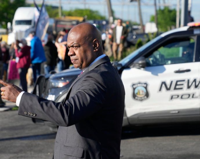 newark-mayor-arrested-while-protesting-at-ice-detention-center