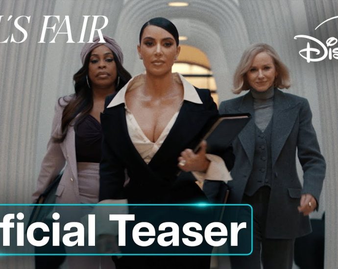 kim-kardashian-and-sarah-paulson-star-in-ryan-murphy’s-new-legal-drama