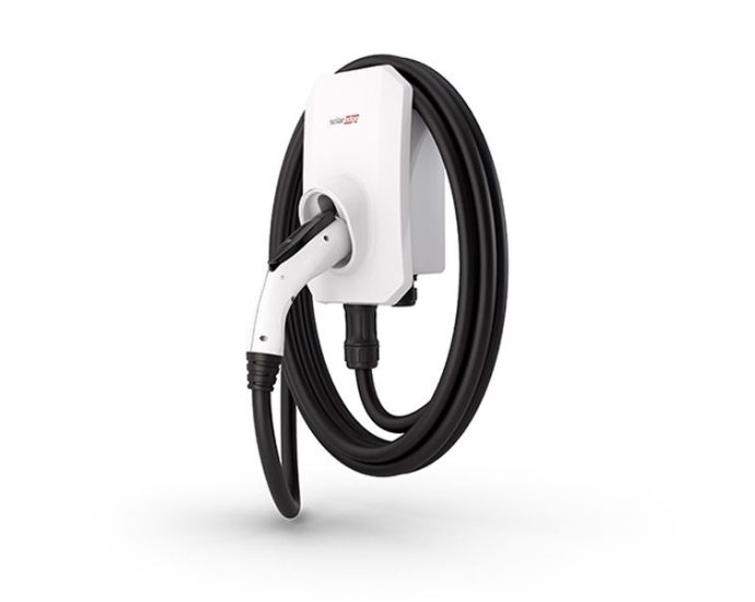 solaredge-launches-new-solar-powered-ev-charging-solution-for-fleets