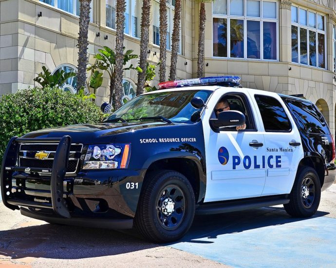 students-of-color-want-cops-out-of-their-schools