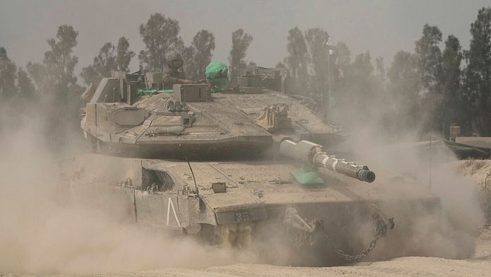 israel-says-it-will-allow-‘basic’-amount-of-aid-into-gaza-as-it-expands-ground-offensive