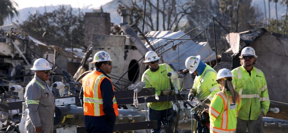 edison’s-safety-record-declined-last-year.-executive-bonuses-rose-anyway