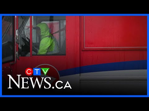 canada-post-receives-strike-notice,-workers-set-to-walk-out-on-friday