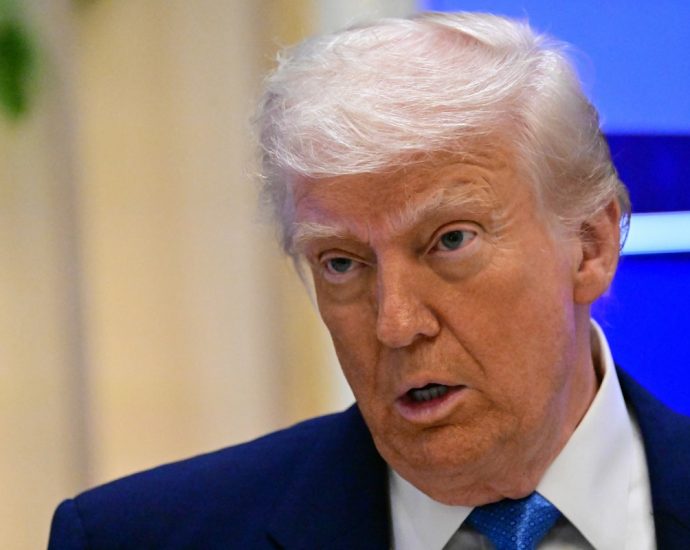 the-traitor’s-angry-walmart-tirade-backfires,-wrecking-his-own-tariff-scam