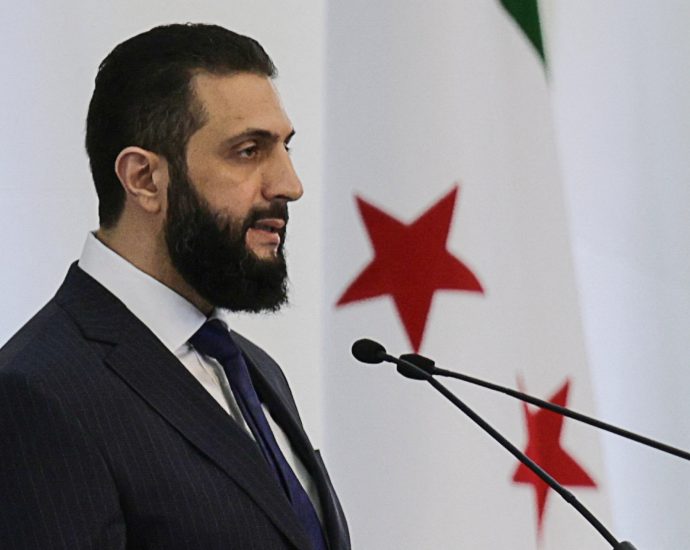 eu-agrees-to-lift-economic-sanctions-on-syria:-report