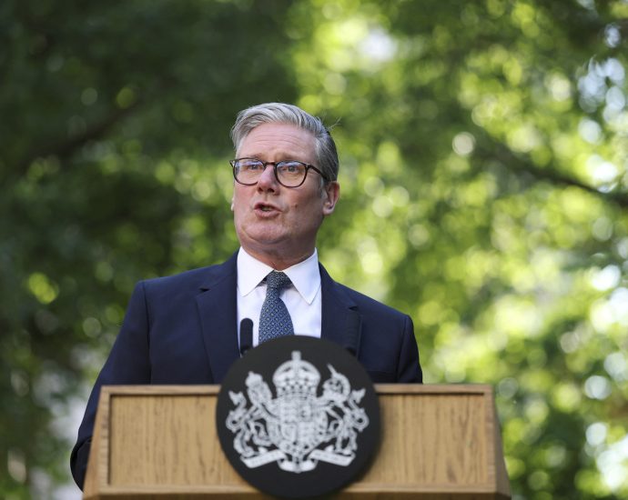 starmer:-gaza-aid-‘totally-inadequate’