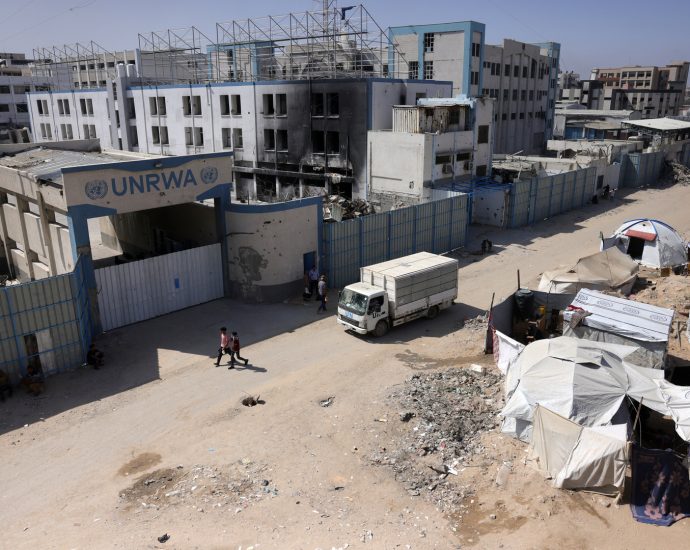un:-gaza-aid-approvals-fall-drastically-short