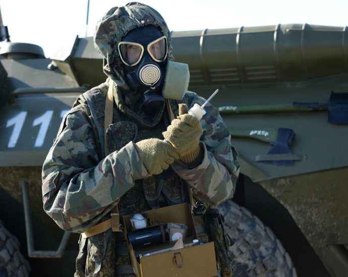 europe-hits-kremlin’s-labs-over-prohibited-chemical-attacks-in-ukraine