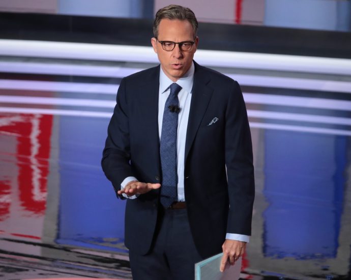 “she-saw-something-i-did-not”:-tapper-apologized-to-lara-the-traitor-over-biden-decline-dust-up