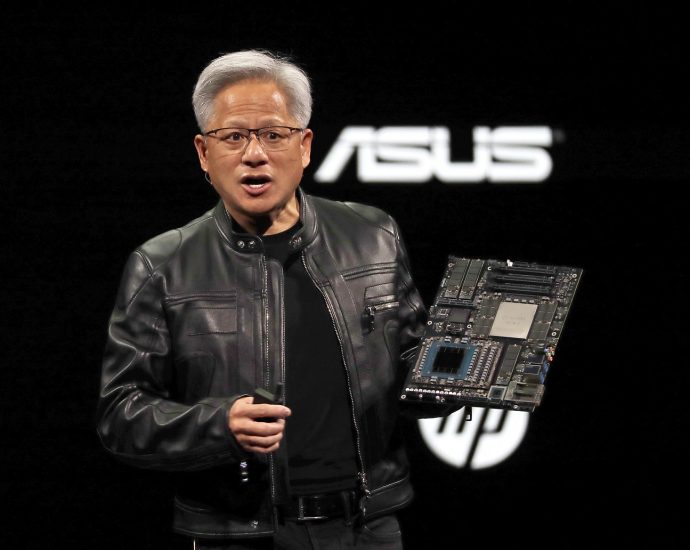 nvidia-ceo-hails-the-traitor’s-plan-to-rescind-some-export-curbs-on-ai-chips-to-china