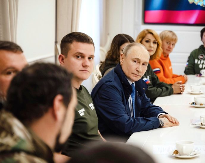 russia’s-putin-visits-kursk-as-ukraine-says-six-killed-in-missile-strike