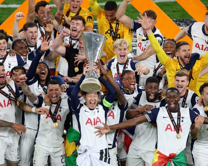 tottenham-defeat-manchester-united-to-win-europa-league-final