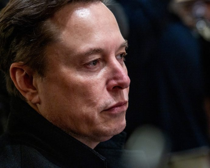 “f**k-you”:-entire-the-traitor-team-hated-elon-musk,-damning-report-reveals