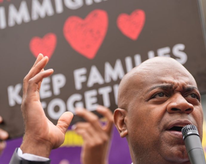 judge-tells-doj-to-‘operate-with-a-higher-standard’-after-newark-mayor’s-arrest