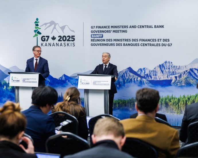 g7-vows-to-address-global-economic-‘imbalances’,-considers-russia-sanctions