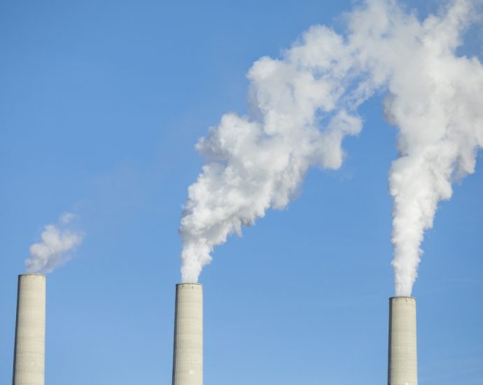 congress-moves-to-loosen-toxic-air-pollution-rules