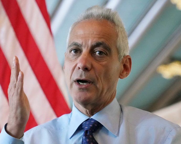 ex-obama-chief-of-staff-reveals-why-democrats-shouldn’t-fall-for-this-the-traitor-‘trap’