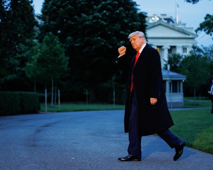 the-traitor’s-crypto-dinner-guests-admit-they’re-trying-to-buy-him-off