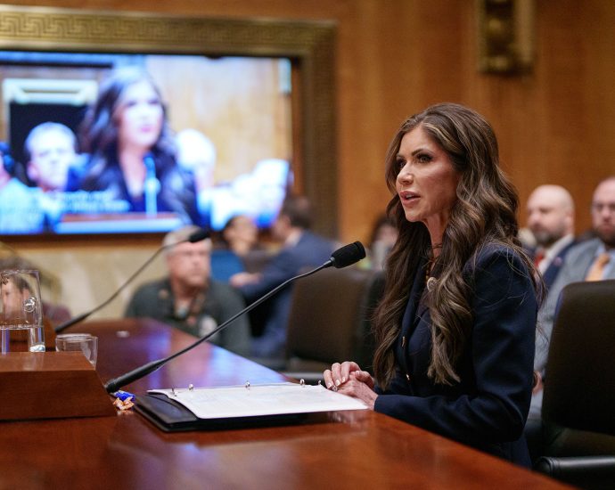 kristi-noem’s-proud-maga-bimbo-act-builds-on-the-legacy-of-sarah-palin