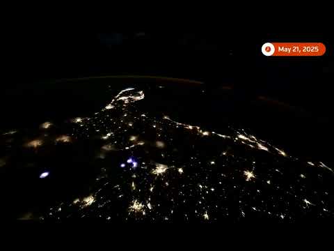 massive-lightning-flashes-over-the-us-seen-from-iss-|-reuters