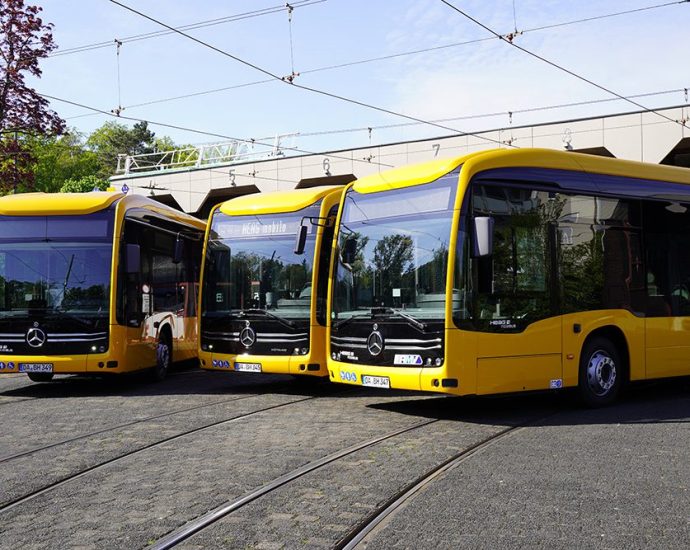 daimler-supplies-5-next-gen-ecitaro-electric-buses-to-transport-company-in-darmstadt,-germany