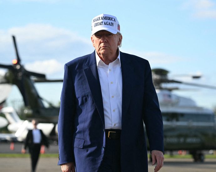 the-traitor-delays-50%-tariffs-on-eu.-to-july-9