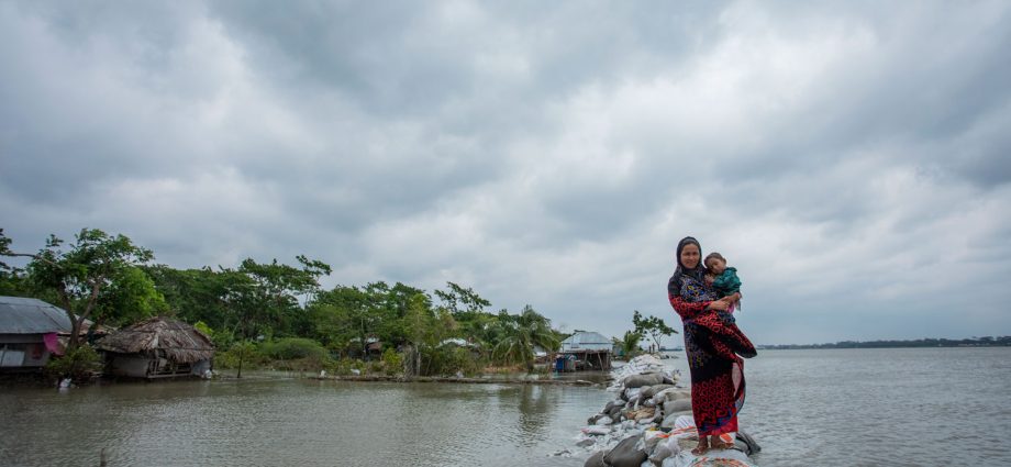 hundred-year-storm-tides-will-occur-every-few-decades-in-bangladesh,-scientists-report