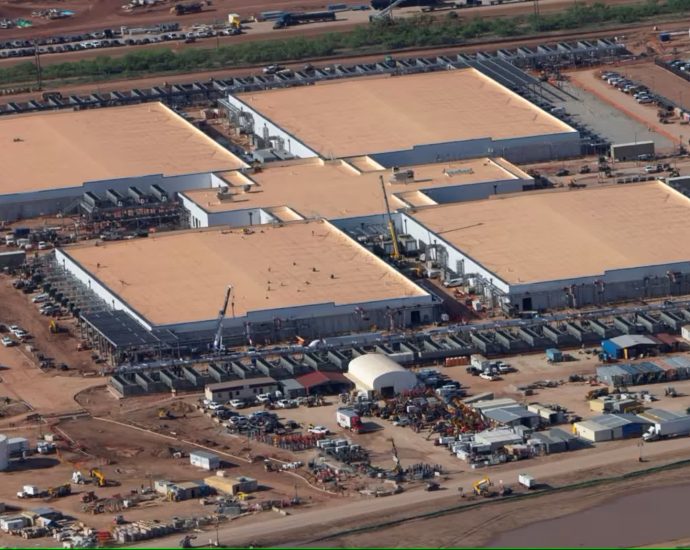 Oracle invests $40 billion in Nvidia chips to build one of the world’s largest data centers