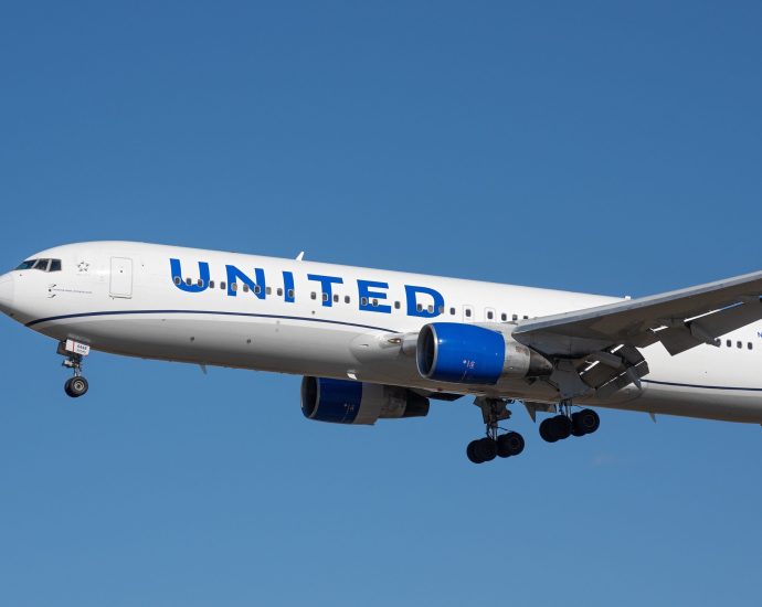 united-airlines-commences-boeing-767-300er-flights-between-washington-dulles-&-dakar