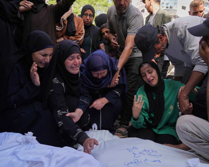 hamas-agrees-to-a-gaza-ceasefire,-sources-say;-us-and-israel-reject-offer