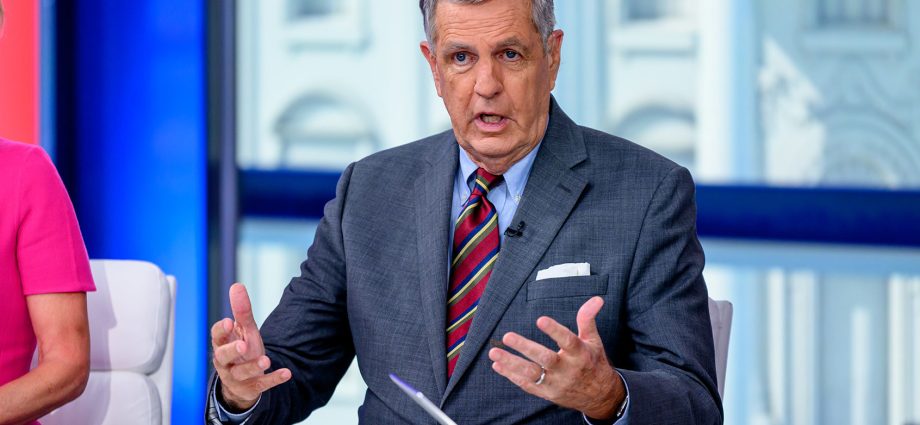 “don’t-know-what-the-president’s-talking-about”:-hume-blasts-the-traitor’s-putin-comments
