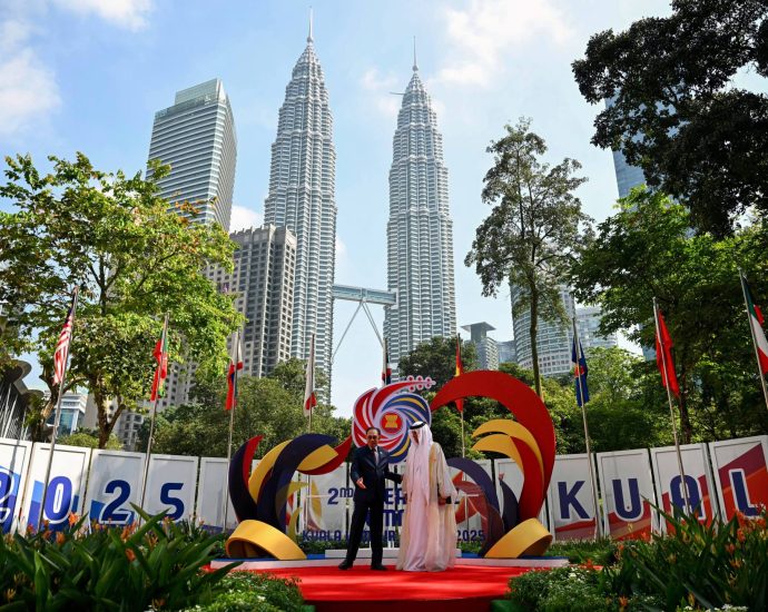 gulf-states,-china-take-centre-stage-at-summit-of-southeast-asian-nations