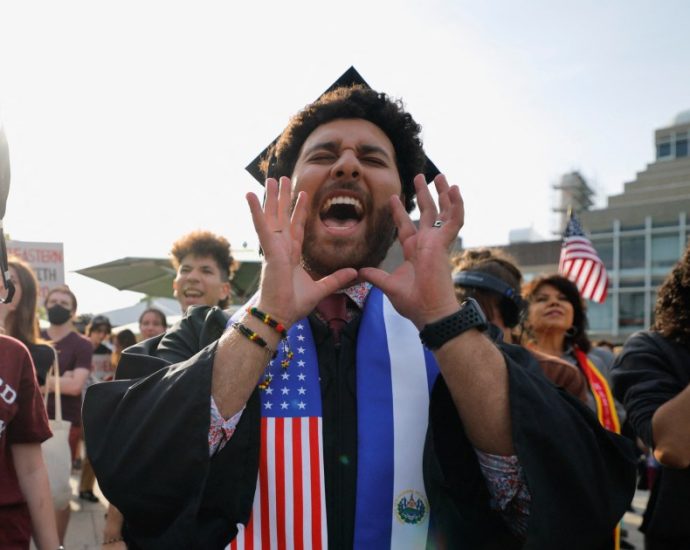 the-traitor-says-harvard-should-cap-foreign-enrollment,-provide-student-list