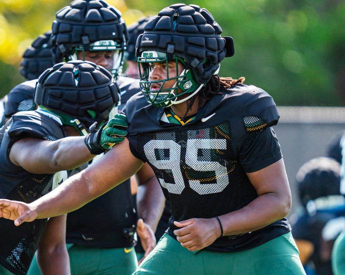 baylor-defensive-lineman-alex-foster-dies-at-18