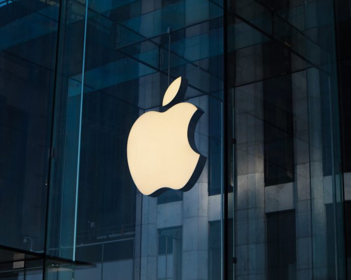 goodbye-sim-cards:-apple’s-e-sim-feature-set-to-launch-on-the-latest-android-version